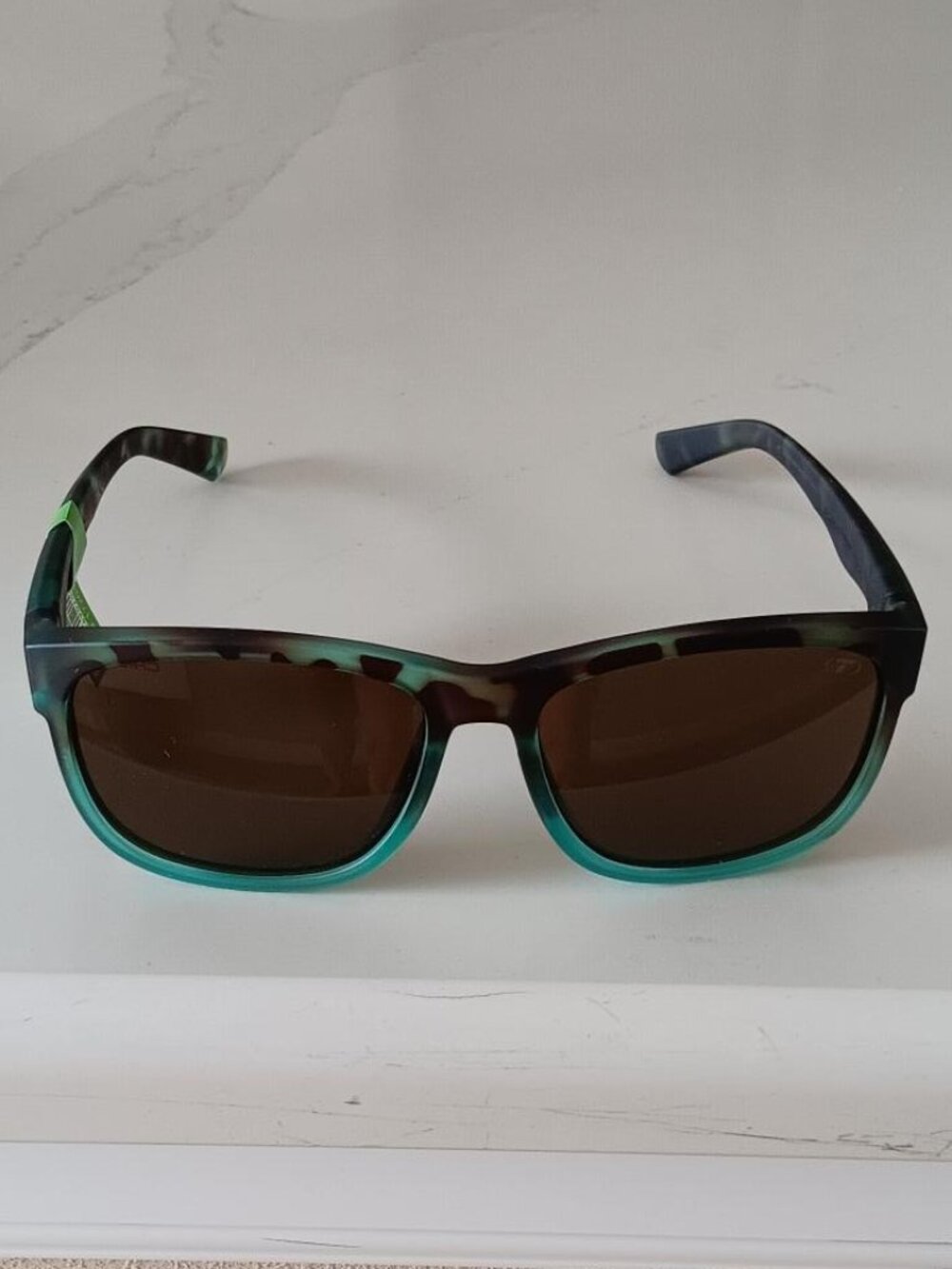 TIFOSI Sunglasses Women's 2 Pair NEW - Picture 8 of 13